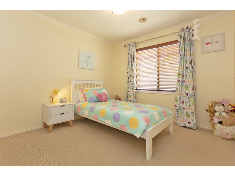 71 Dunne Crescent, Thurgoona NSW 2640