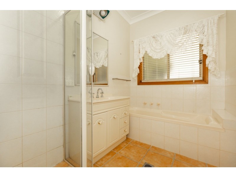 27 Alawarra Road, Springdale Heights NSW 2641