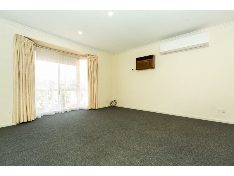 16 Nardoo Court, Thurgoona NSW 2640