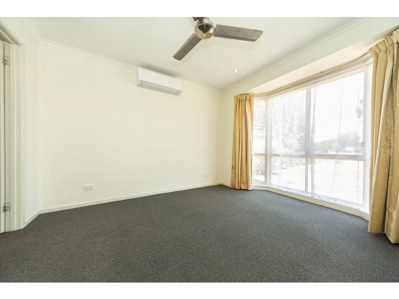 16 Nardoo Court, Thurgoona NSW 2640