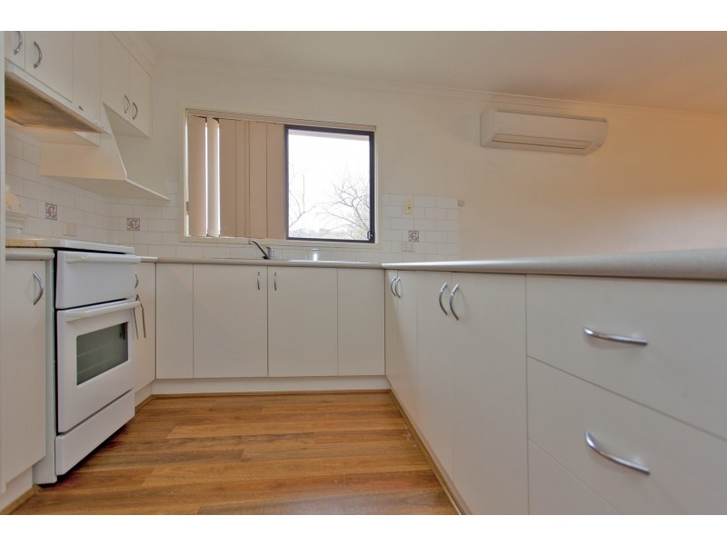 4/406 Schubach Street, East Albury NSW 2640