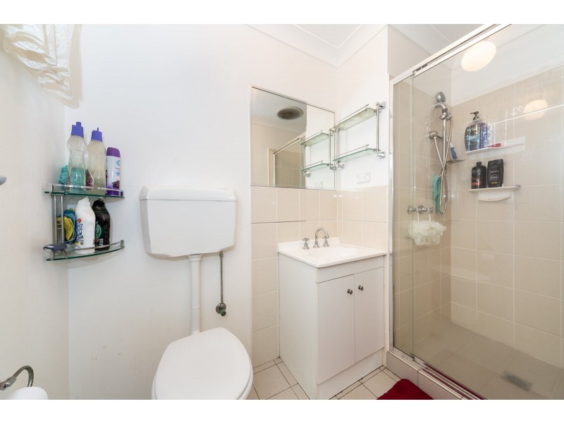 2/392 Kotthoff Street, Lavington NSW 2641