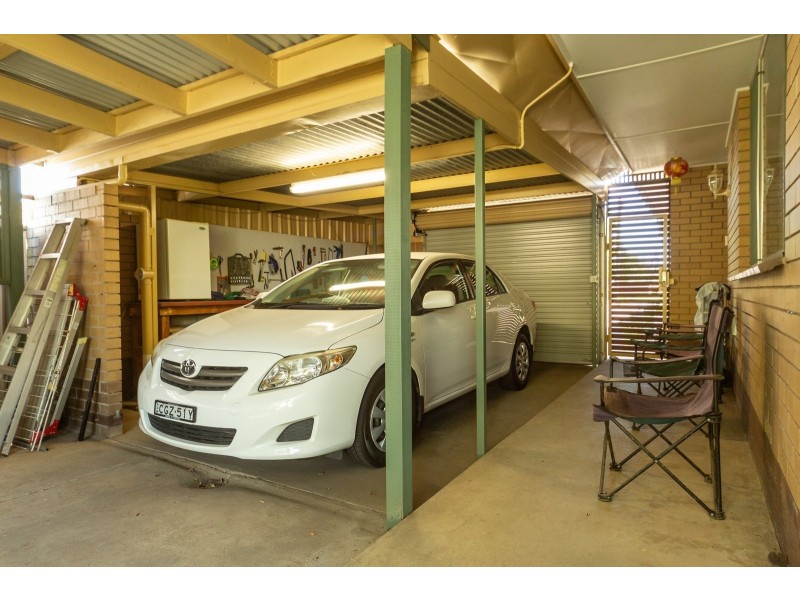 3/392 Kotthoff Street, Lavington NSW 2641