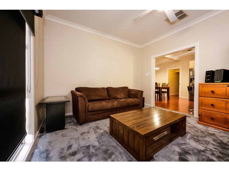 449 Reid Avenue, Lavington NSW 2641