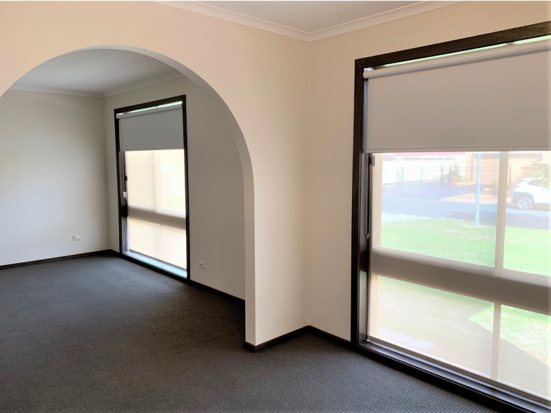 364 Jacinta Court, Lavington NSW 2641