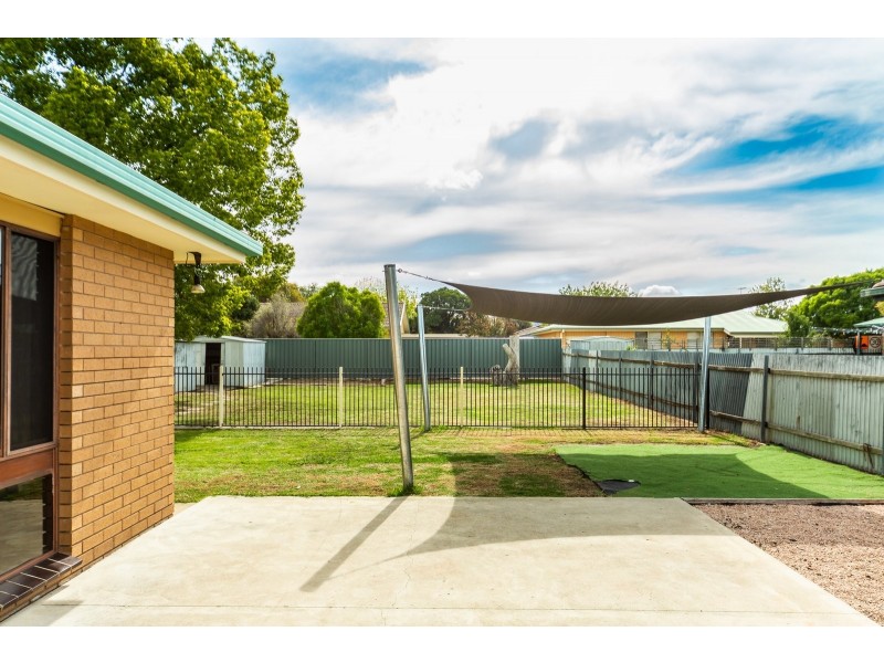 364 Jacinta Court, Lavington NSW 2641