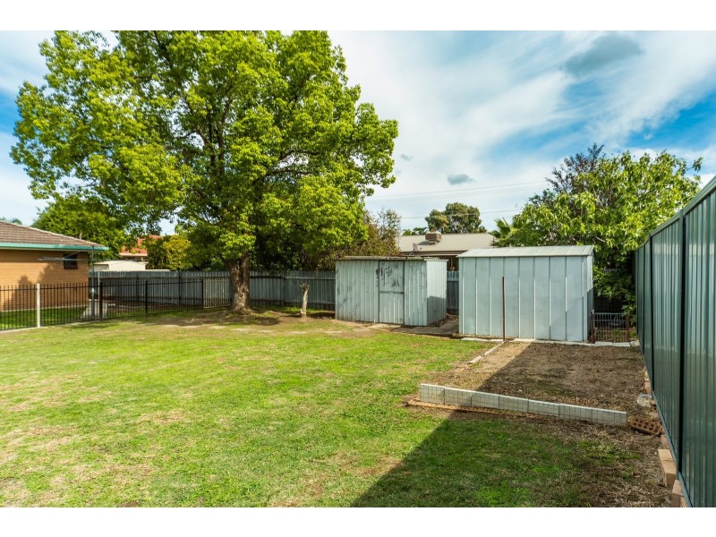 364 Jacinta Court, Lavington NSW 2641