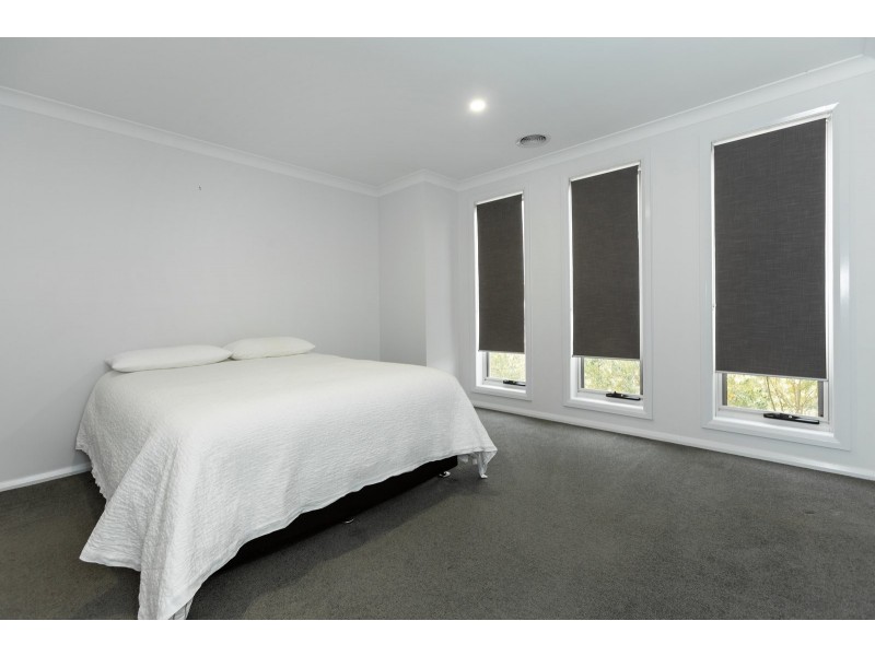 17 Felstead Circuit, Thurgoona NSW 2640