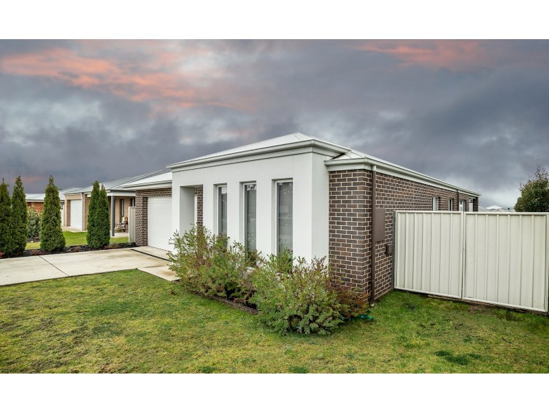 17 Felstead Circuit, Thurgoona NSW 2640