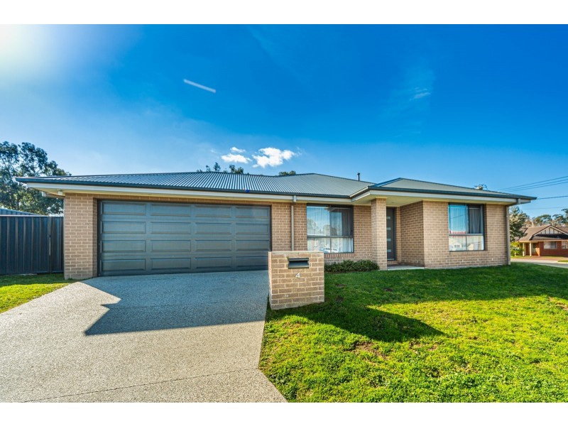 4 Ellora Court, Lavington NSW 2641