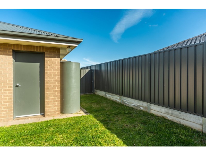 4 Ellora Court, Lavington NSW 2641