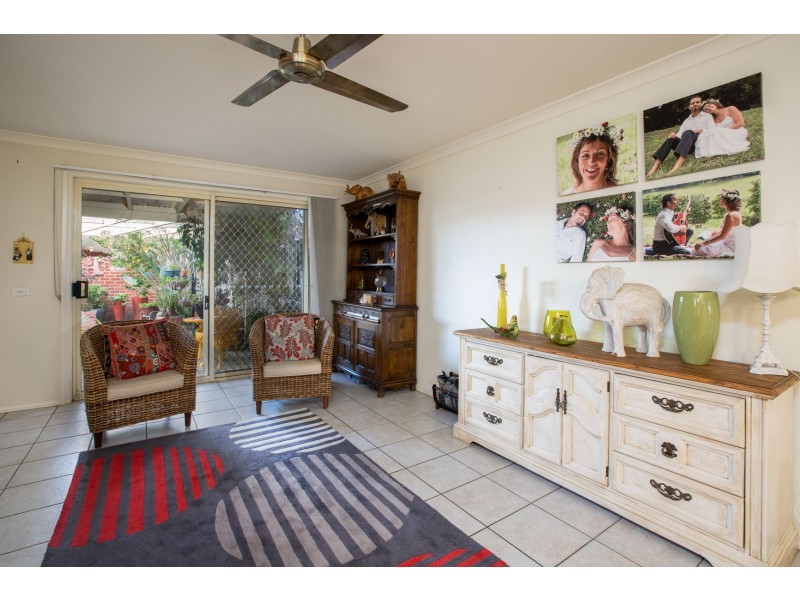 4/550 Kotthoff Street, Lavington NSW 2641