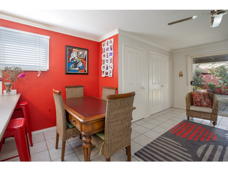 4/550 Kotthoff Street, Lavington NSW 2641
