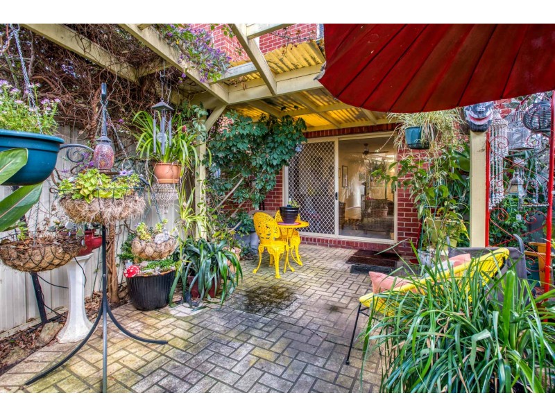 4/550 Kotthoff Street, Lavington NSW 2641