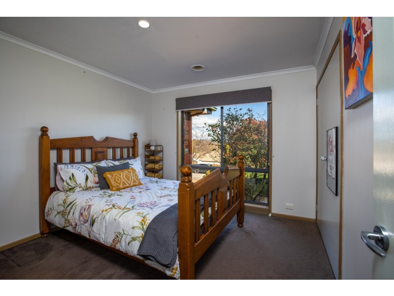 12 Hoad Close, Glenroy NSW 2640