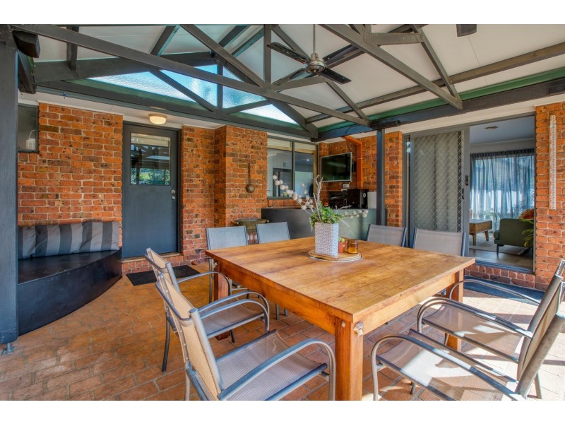 12 Hoad Close, Glenroy NSW 2640