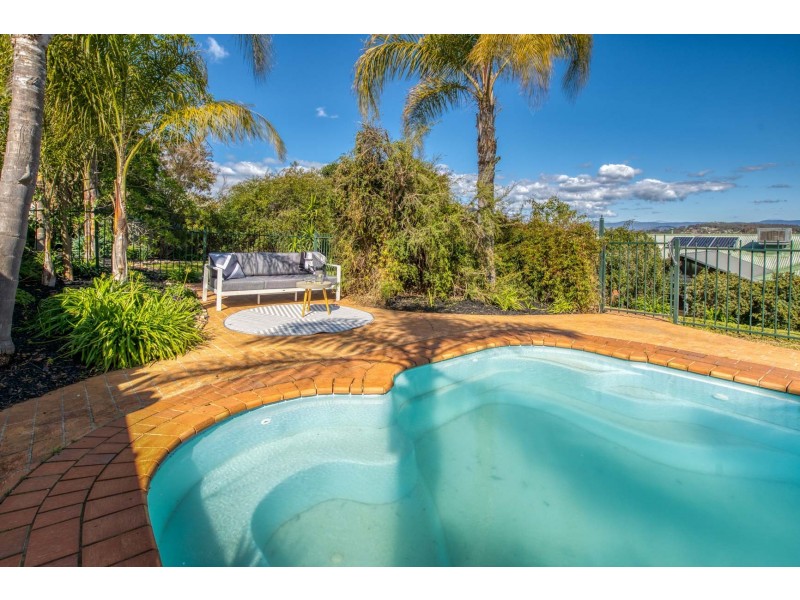 12 Hoad Close, Glenroy NSW 2640