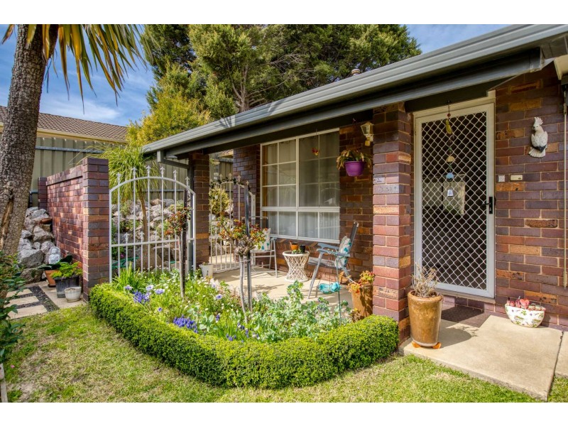 2/565 Seymour Street, Lavington NSW 2641