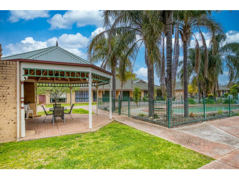 1/14 Tristan Court, Lavington NSW 2641