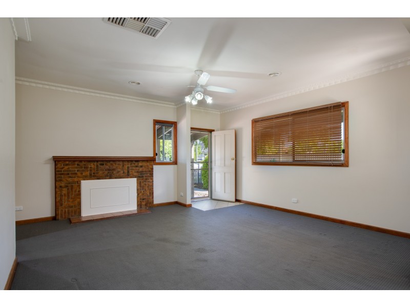 1034 Corella Street, North Albury NSW 2640