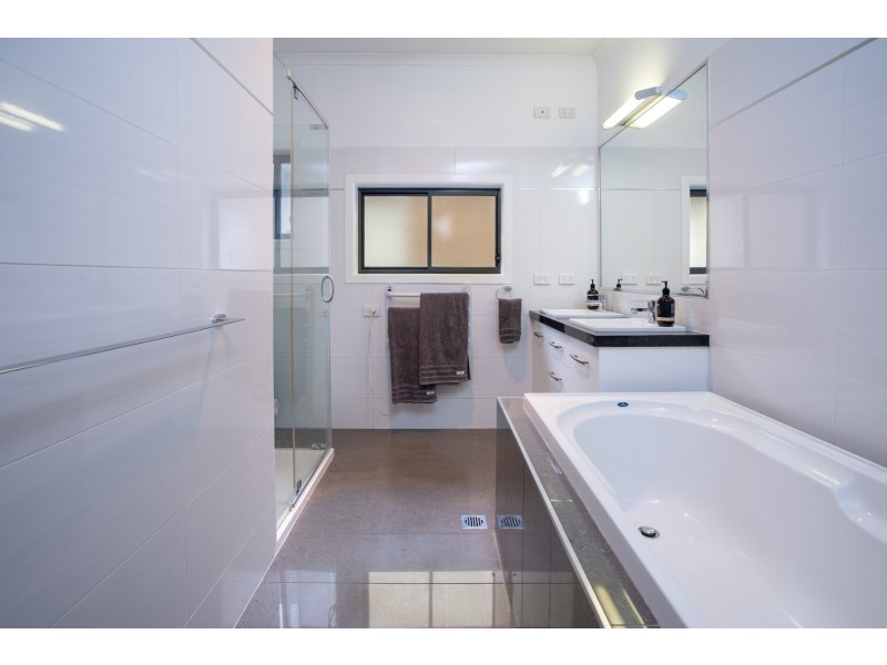 934 Calimo Street, North Albury NSW 2640