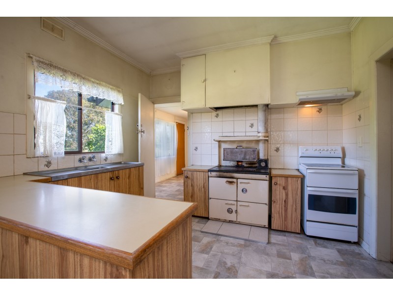 283 Tynan Road, Table Top NSW 2640