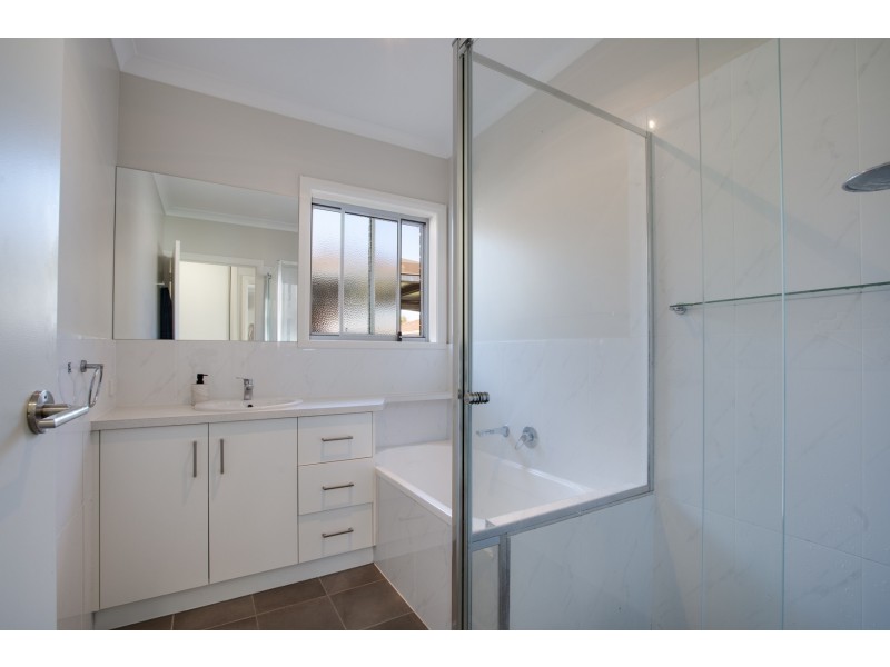 3/509 Kotthoff Street, Lavington NSW 2641