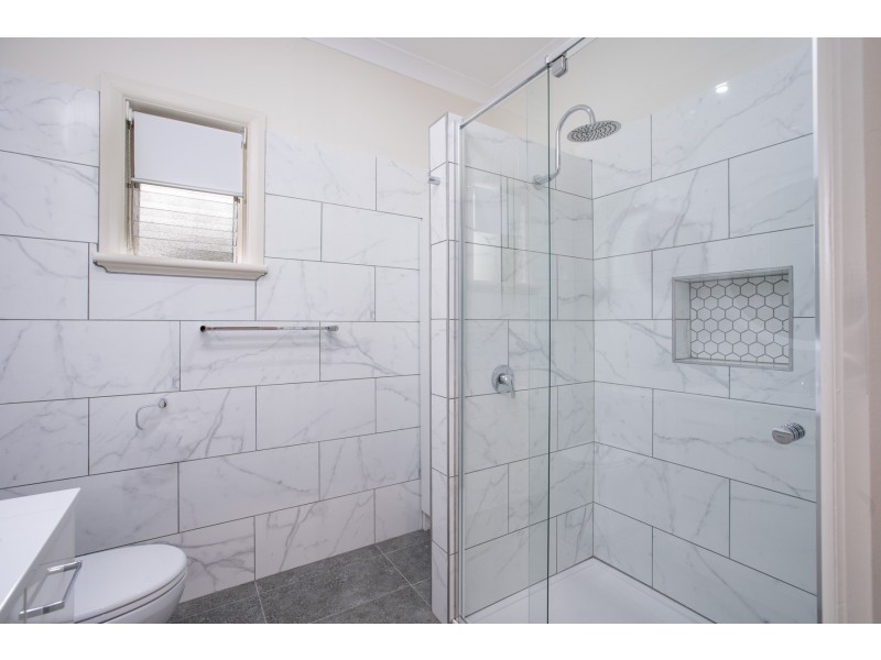 286 Union Road, Lavington NSW 2641