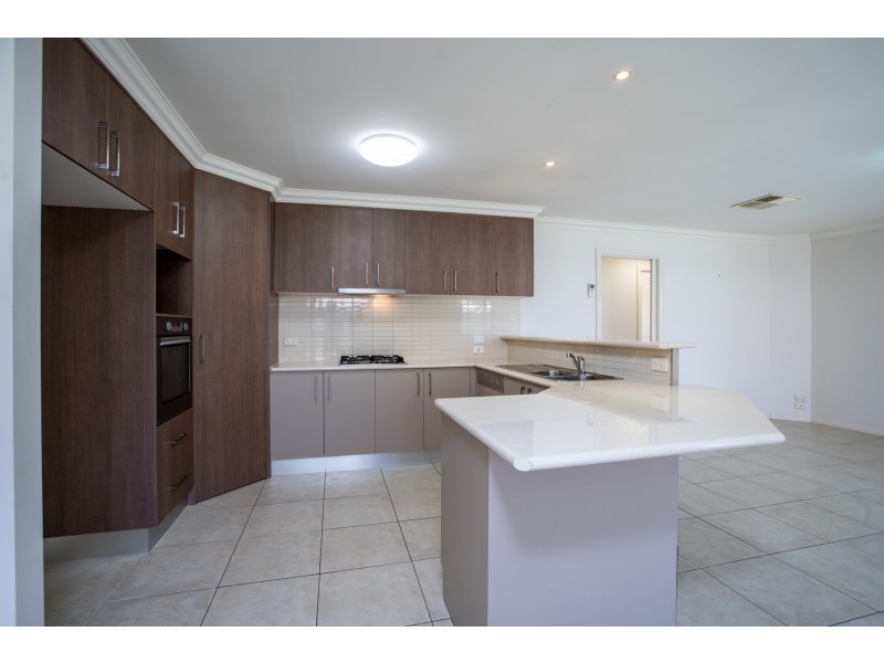 59 Egret Way, Thurgoona NSW 2640