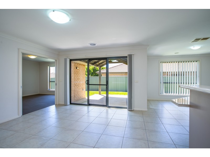 59 Egret Way, Thurgoona NSW 2640