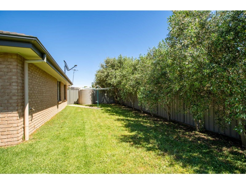 59 Egret Way, Thurgoona NSW 2640