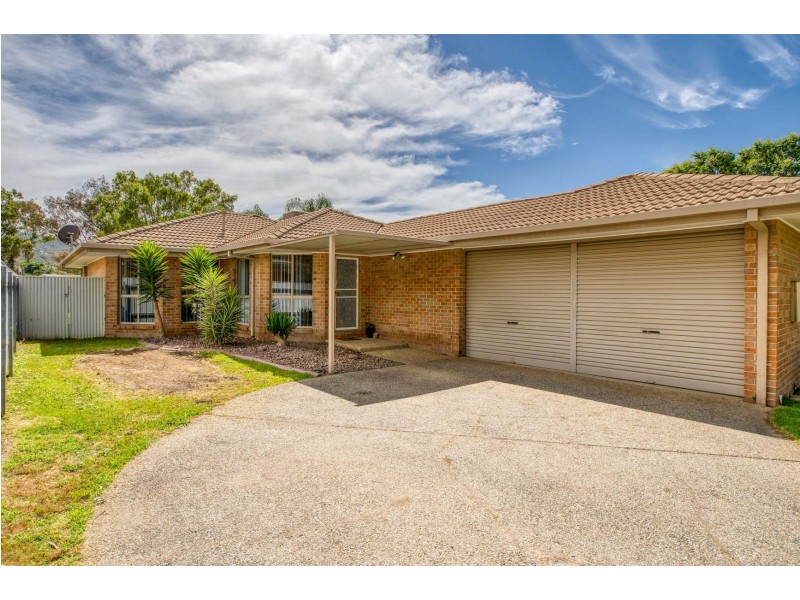 33 Saville Avenue, Lavington NSW 2641