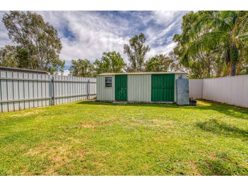 33 Saville Avenue, Lavington NSW 2641