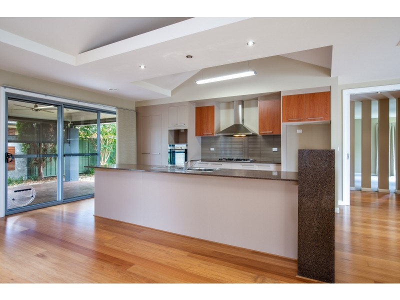 15 Champions Drive, Glenroy NSW 2640