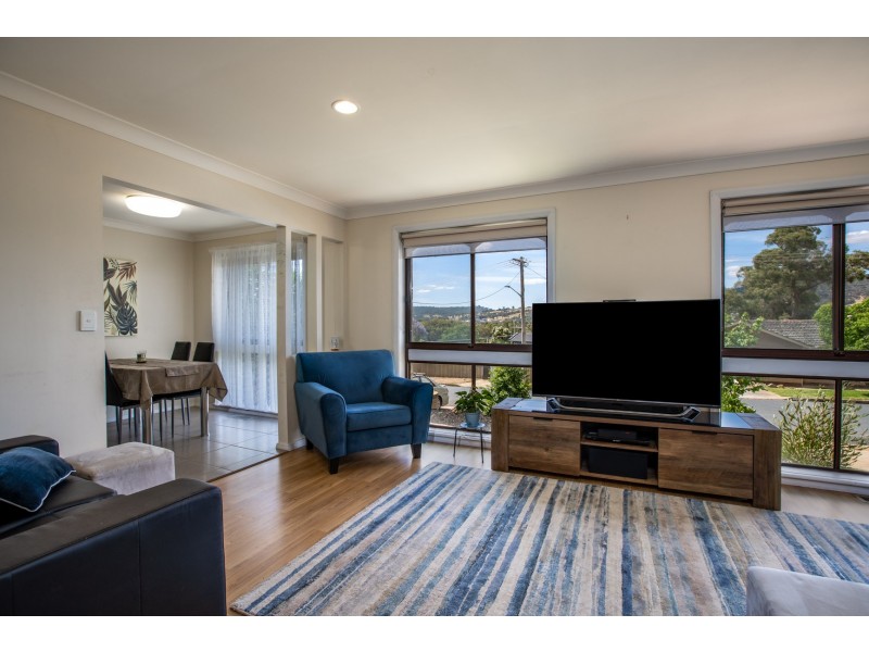 305 Desmond Street, Lavington NSW 2641