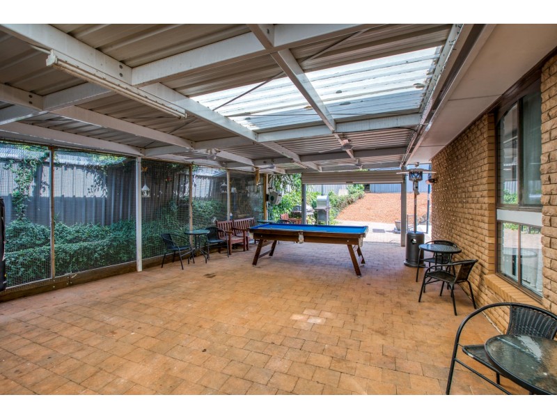 305 Desmond Street, Lavington NSW 2641