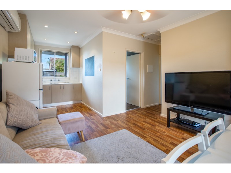 6/309-311 Moore Street, Lavington NSW 2641