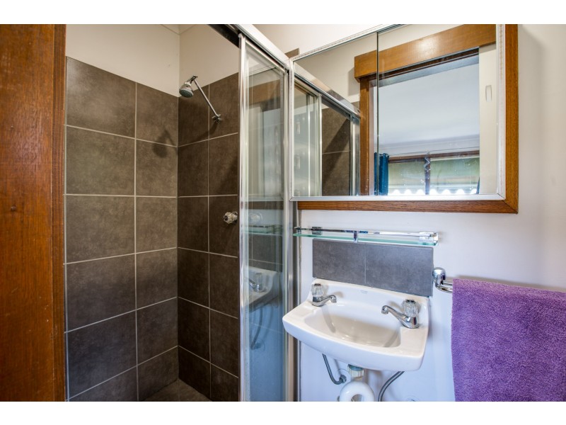 318 Tracy Street, Lavington NSW 2641