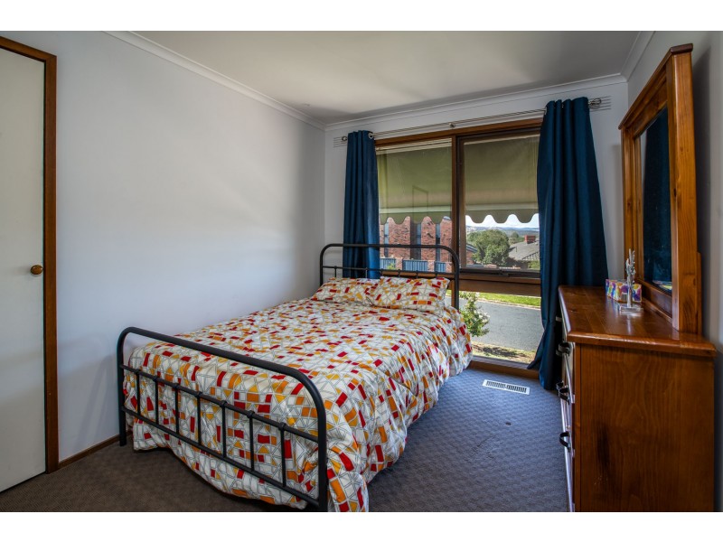 318 Tracy Street, Lavington NSW 2641