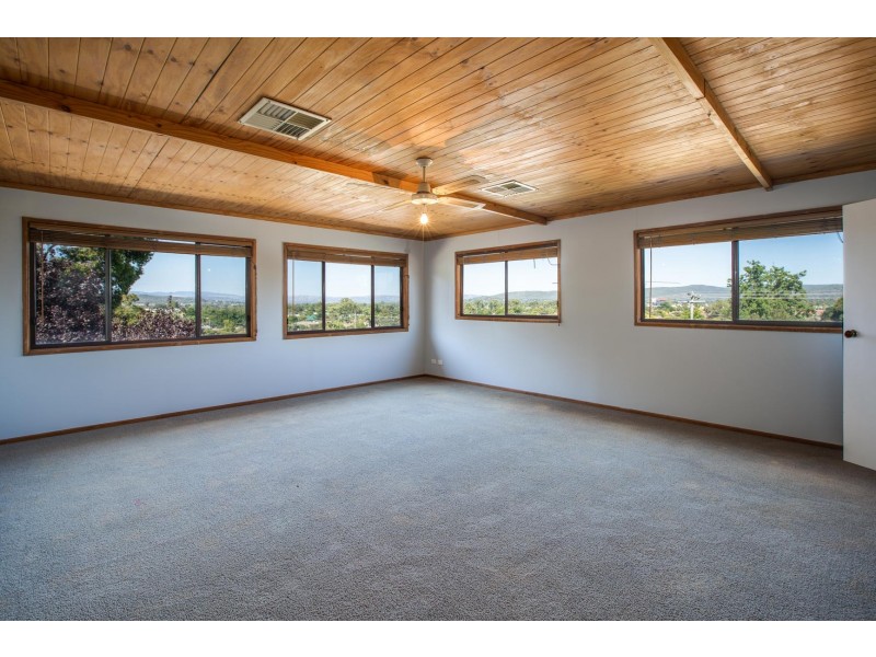 410 Colley Street, Lavington NSW 2641