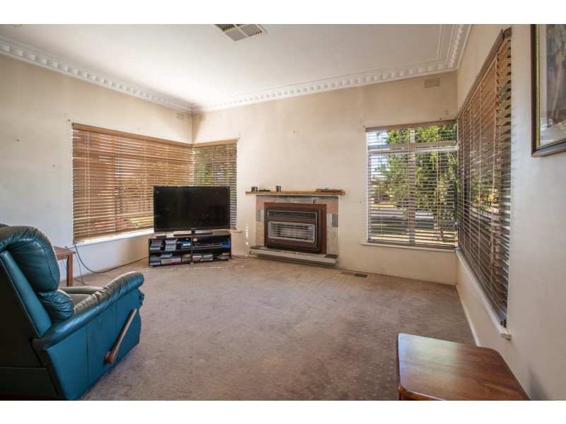 296 Kooba Street, North Albury NSW 2640