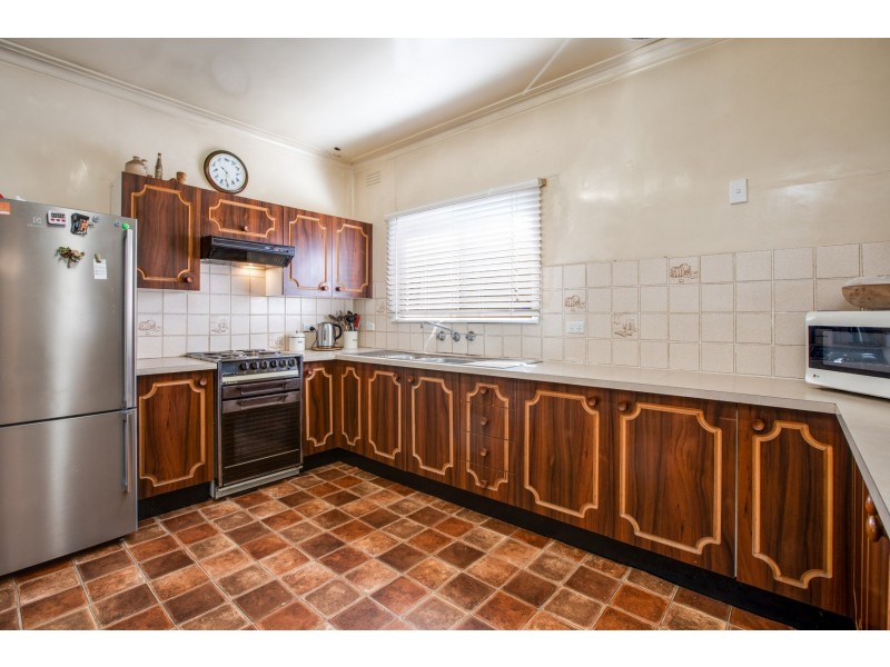 296 Kooba Street, North Albury NSW 2640