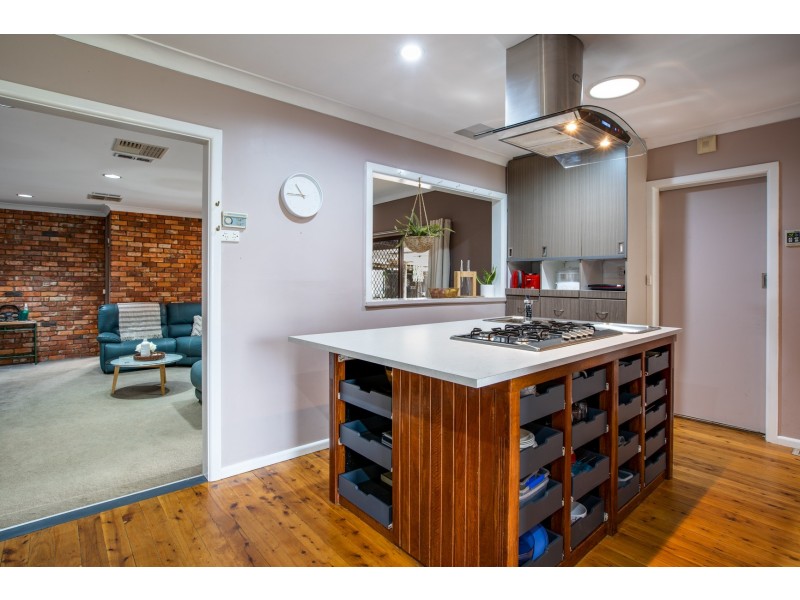 442 Reid Avenue, Lavington NSW 2641