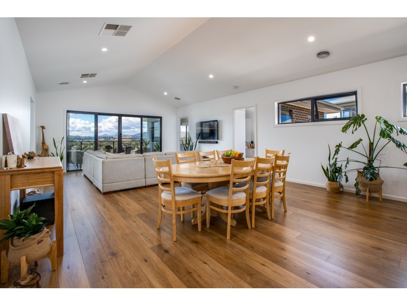 53 Smiggins Drive, Thurgoona NSW 2640