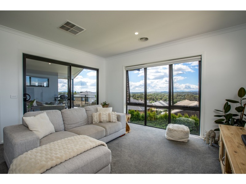 53 Smiggins Drive, Thurgoona NSW 2640