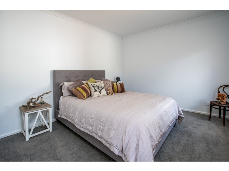 53 Smiggins Drive, Thurgoona NSW 2640