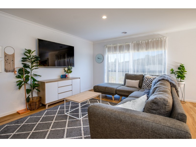 15 Zellar Court, Thurgoona NSW 2640