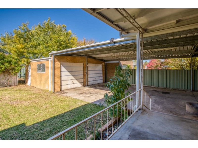520 Prune St, Lavington NSW 2641