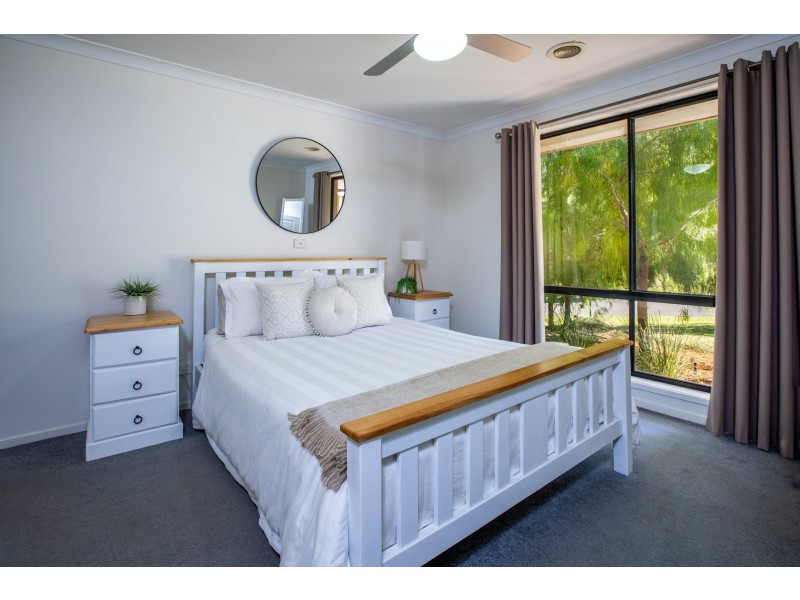 51 Darrambal Drive, Springdale Heights NSW 2641