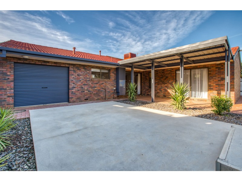 407 Halehaven Crescent, Lavington NSW 2641